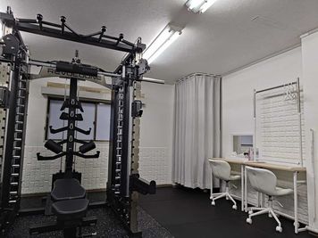 スペース内 - LoveGym24梅田 レンタルジム/シェアジム/ プライベートジム/個室ジム/ダンスの室内の写真