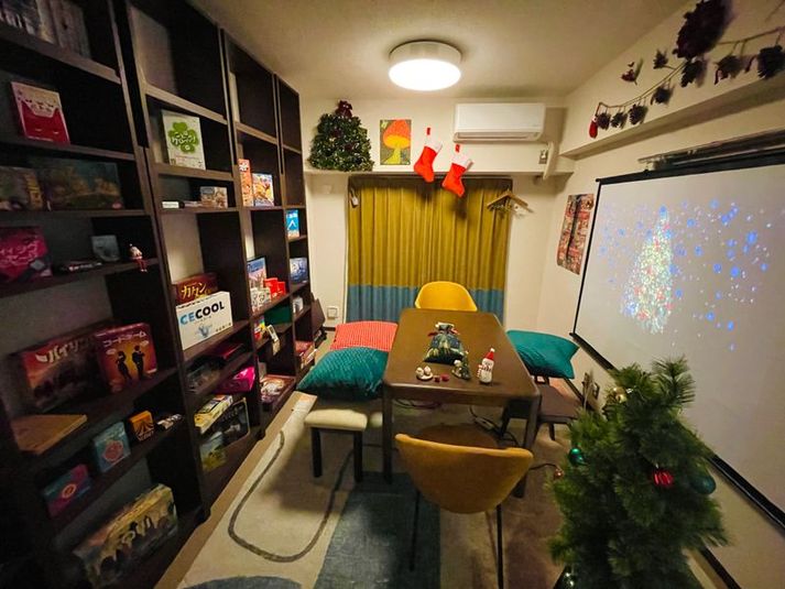 新宿ボドゲ・マダミスの家「ピザマッシュ」の室内の写真