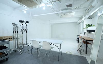 オーディションなどでご利用されるケースも多くあります。 - A1 STUDIO／オクタボスタジオ 南青山 Rホリゾントスタジオの室内の写真