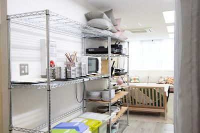 ホットプレートなどの電気製品、鍋などがございます。 - レンタルスペース -- BB 新宿御苑 -- 女子会/推し活/歓迎会/撮影/上映会/駅徒歩4分！新宿御苑の室内の写真