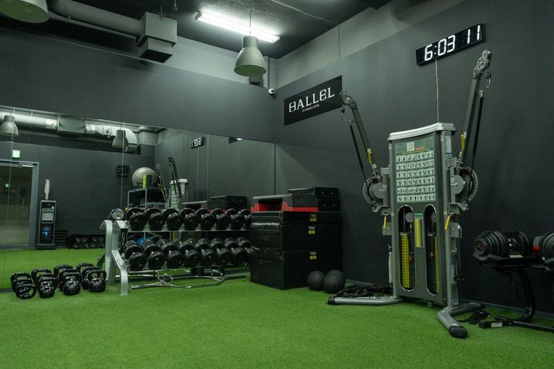 HALLEL 代々木上原店 - HALLEL 代々木上原店