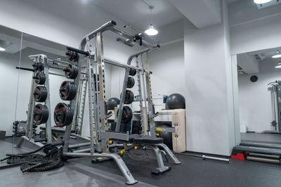 天井高 3m ＆ 恵比寿駅【徒歩3分】パーソナルトレーニングに最適♪シンプルで洗練された個室空間 - HALLEL 恵比寿店