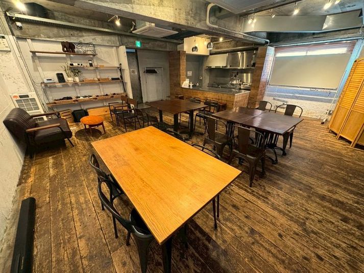 キッチン付のカフェのような柔らかい雰囲気のレンタルスペース - グレイドパーク南青山（旧：Mace南青山） 南青山 パーティー イベントスペースの室内の写真