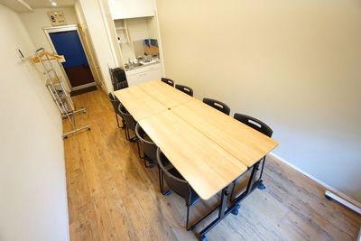 【鶴見駅前会議室】 鶴見駅前会議室の室内の写真