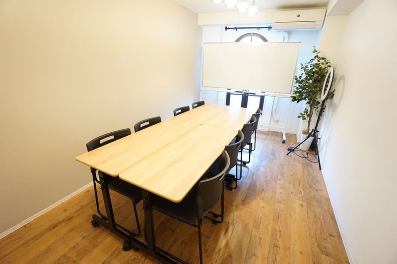 鶴見駅前会議室 - 【鶴見駅前会議室】