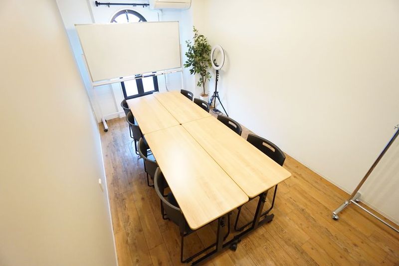 鶴見駅前会議室 - 【鶴見駅前会議室】