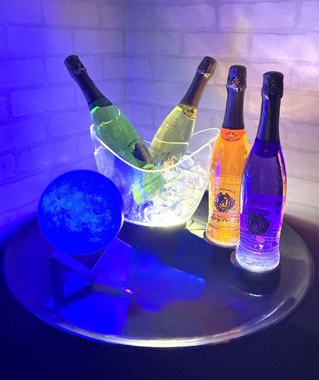 新宿駅近ですぐ使える♪飲み会/オフ会/イベント/撮影/スタジオ♪ - カフェ＆バー✴︎キラリア