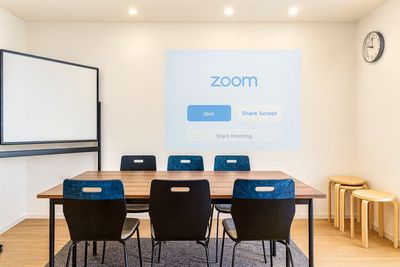 《梅田の多目的スペース》カフェカーム梅田★会議・懇親会・撮影 【カフェカーム梅田】北新地駅徒歩2分♪の室内の写真