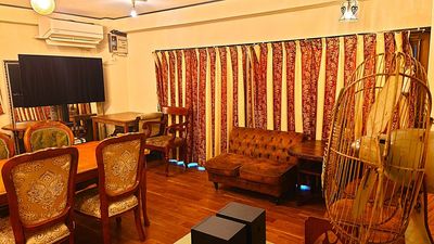 よろずや中野の室内の写真