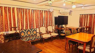 よろずや中野の室内の写真