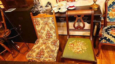 よろずや中野の室内の写真