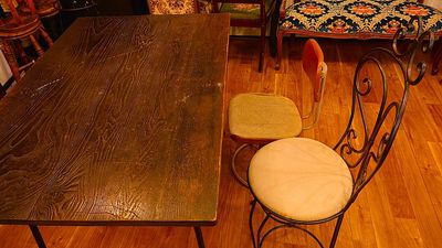 よろずや中野の室内の写真