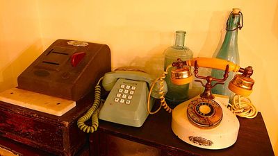 よろずや中野の室内の写真