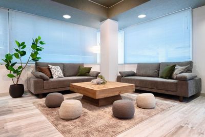 813_MillionLOUNGE西新宿 レンタルスペースの室内の写真