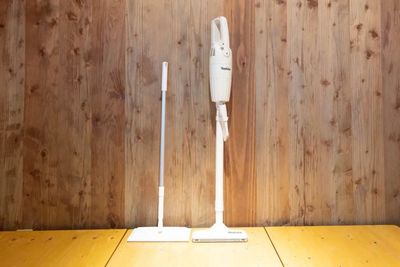 掃除機やモップを完備。利用者の皆さまのおかげで綺麗に保っています。 - my time room 赤坂 my time room赤坂の室内の写真