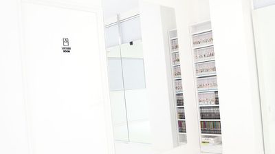 息抜き用のマンガもご用意！
疲れたらリフレッシュ♪ - C.R.E.A.Mスタジオ（クリームスタジオ） "Spacey White" 仙台一番町店の設備の写真