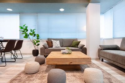 813_MillionLOUNGE西新宿 レンタルスペースの室内の写真