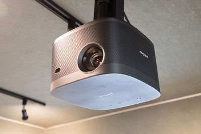 813_MillionLOUNGE西新宿 レンタルスペースの室内の写真