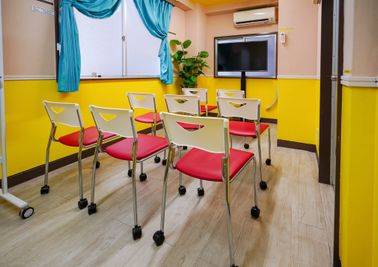 【閉鎖】カリクラシ 西田ビル３F 【閉鎖】西田ビル３０２の室内の写真