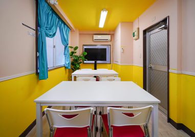 【閉鎖】カリクラシ 西田ビル３F 【閉鎖】西田ビル３０２の室内の写真