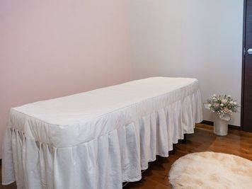 整体、マッサージ、エステ、まつげなどに最適☆ホットキャビ、ワゴン、ライト無料貸し出し◎ - リュイールレンタルベース