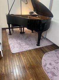 グランドピアノ　YAMAHA C3 - KUNST下北沢 グランドピアノで音楽練習　ミュージックスペースの設備の写真
