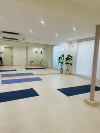 清潔感のある白を基調としたスタジオ - BetoreStudio