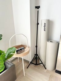 「ストレッチポール」「ヨガマット」「三脚」各ブース完備。 - レンタルピラティススタジオAivic渋谷2号店【Aスペース】の設備の写真