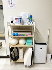 「ピラティスボール」「フォームローラー」「マジックサークル」他備品多数揃えております。 - レンタルピラティススタジオAivic西新宿の設備の写真