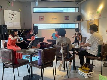 レンタルスペース 7artscafeの室内の写真