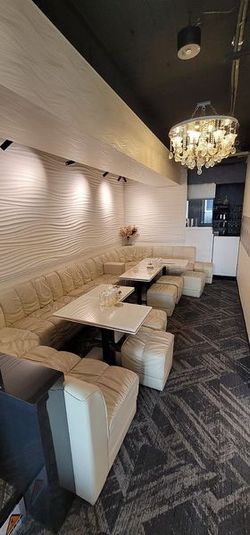 豪華でお洒落なラウンジスペース　カラオケあり - スナック凪