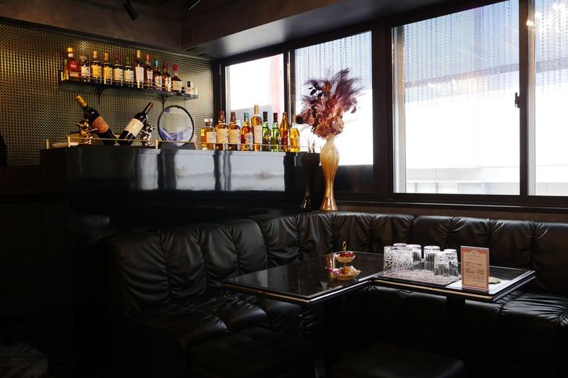 豪華でお洒落なラウンジスペース　カラオケあり - スナック凪