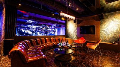 T2 SHINJUKU（ティーツーシンジュク）東京都新宿 T2 SHINJUKU 新宿の室内の写真