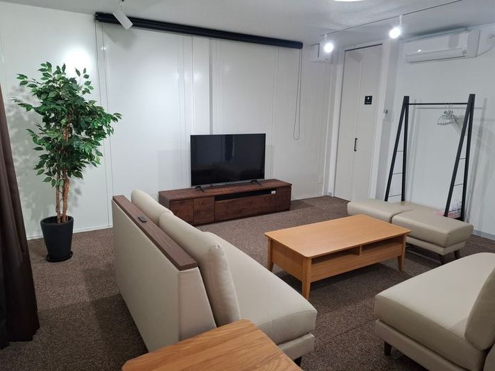 Living2 - U-SPACE　東大阪店