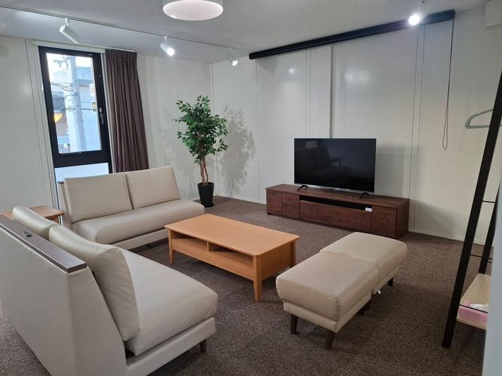 Living2 - U-SPACE　東大阪店