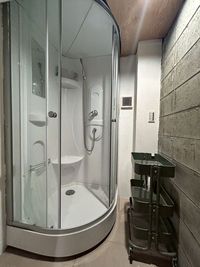 シャワールーム - exvoよりみちスペース 【格安】リノベーション一棟家まるごと貸切スペースの室内の写真