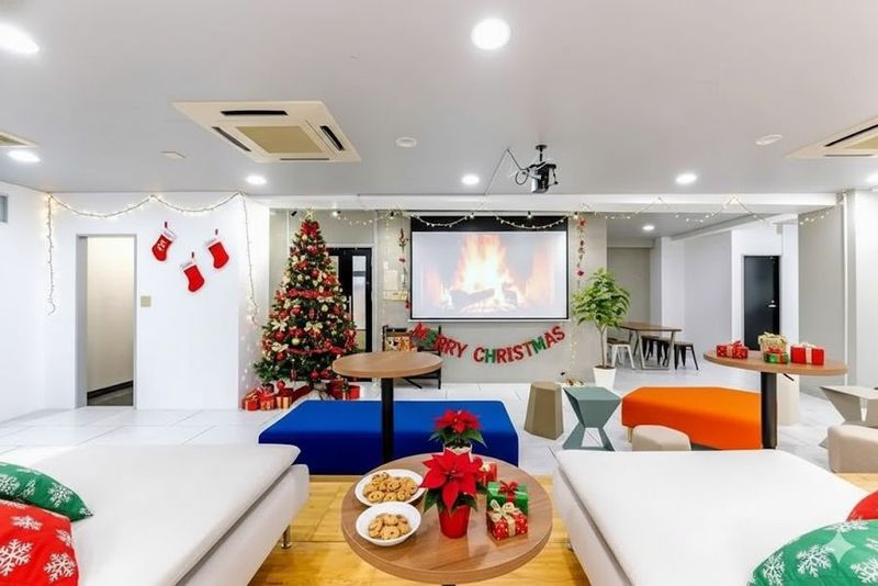 撮影機材＆プロジェクター完備のマルチスタジオ：リンクスペース金山 - リンクスペース金山駅