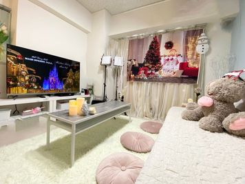 【Rabbit🐇高槻駅前】クリスマス装飾あり🎄🤍駅近90秒🌞松坂屋/スタバ前☕24H即日予約可📱大型テレビ/撮影機器 - JR高槻駅90秒!