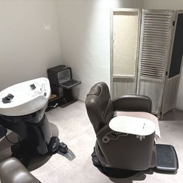【個室】駅近！シャンプーブース完備、多様な美容施術におすすめ。 - Rapport