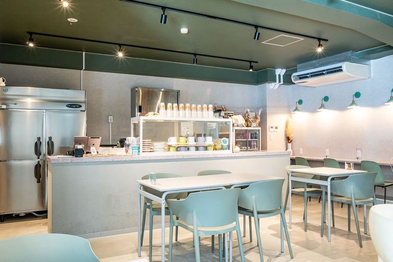 キッチン付きカフェ・イベントスペース - EmoLab Cafe