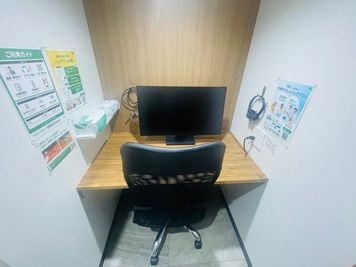 【西葛西駅から徒歩1分】モニター・フリードリンク付き1名個室（ブース5）※予約時間前は入室不可 - いいオフィス西葛西
