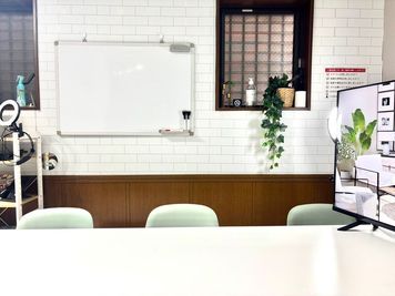 京都貸し会議室 京都駅近くの貸会議室・多目的スペース　グラン京都駅前の室内の写真