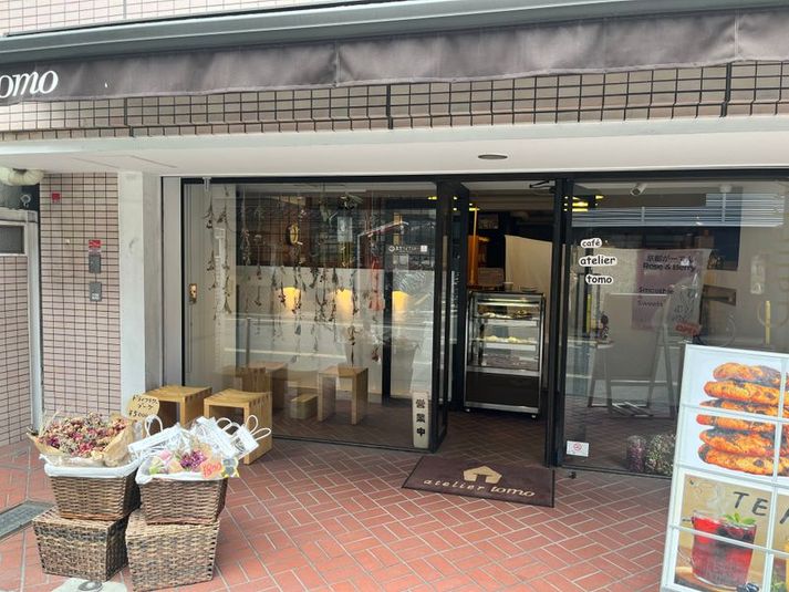 ガラス張りの多目的スペース(カフェ併設・スタッフ常駐） - 京都がーでん　