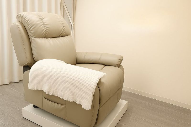 マツエク　レンタルスペース　美容所登録あり　電動チェア　完全個室 - マツエク　レンタルスペース