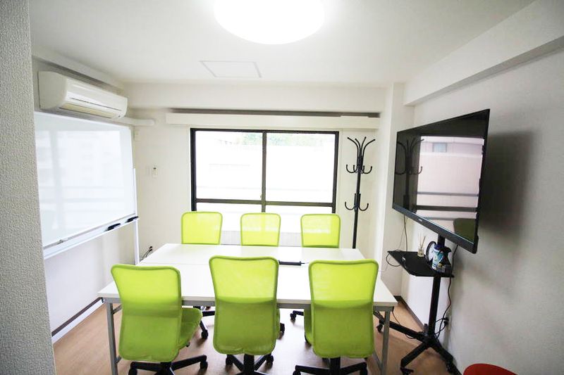 池袋駅2分/55型4Kモニター - 池袋　第一会議室