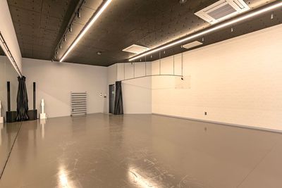 707_SpemoDANCE東新宿の室内の写真