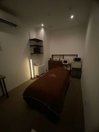 ライトの調整が可能です。間接照明もお使い下さい。 - リラクゼーションサロン　Mi Fleur【ミフルール】 ホテル内リラクゼーションサロンのレンタルルームの室内の写真
