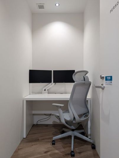 DESIGNITE R.F.YAMAKAWA パーソナルルームAの室内の写真