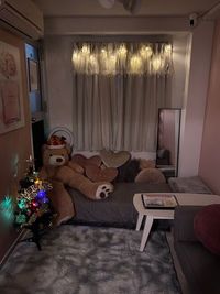 12月限定でクリスマス装飾をしています！
※電飾関係は乾電池なので電池切れの際は、室内にある予備電池をご利用くださいませ - 【京橋】チャンミ京橋駅前【DaikyoClub】 チャンミ京橋駅前【駅1分🚶スマートTV📺デート💕配信📱】の設備の写真