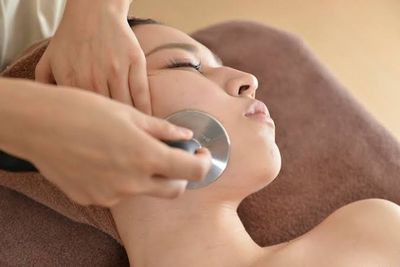 貸し出し『インディバ』
個人面談、契約書記入あり。 - 機械貸しサロン『シーズスパ』 プライベートサロンシーズスパの設備の写真